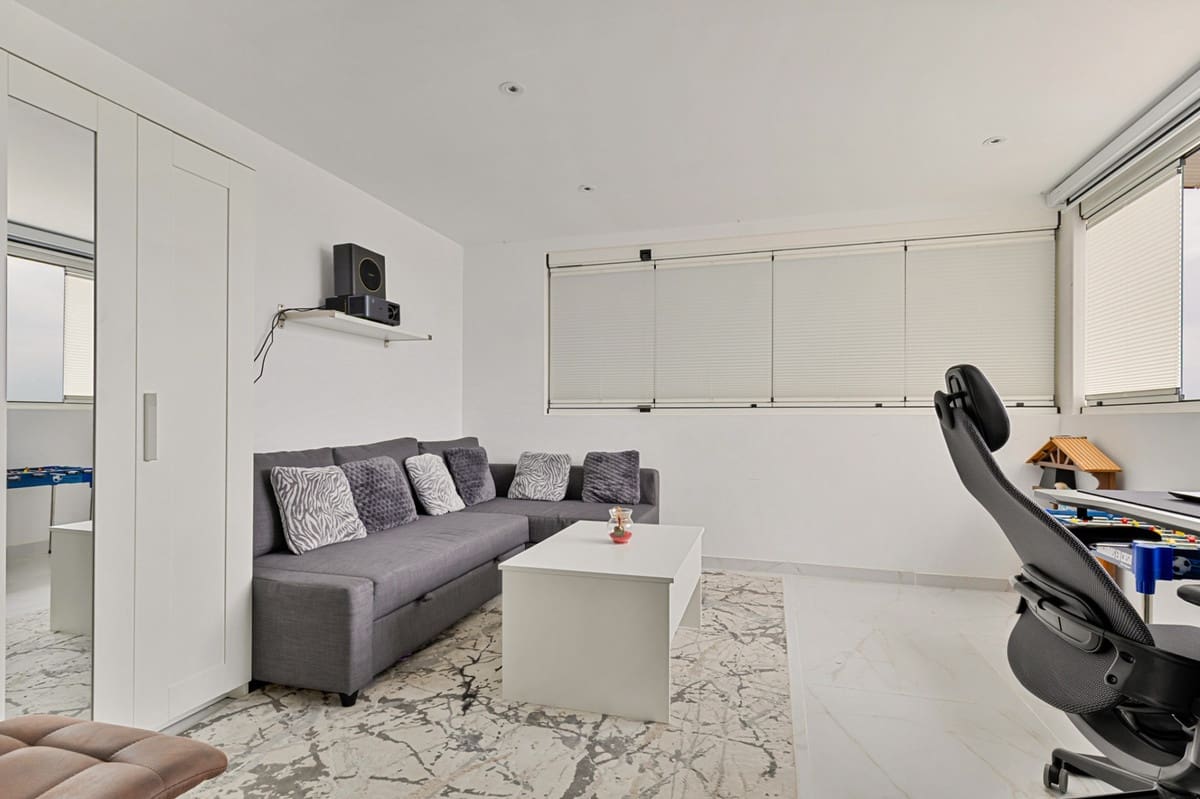 4 chambre Appartement à vendre à Marbella avec piscine garage - 1 200 000 € (Ref: 10142203)