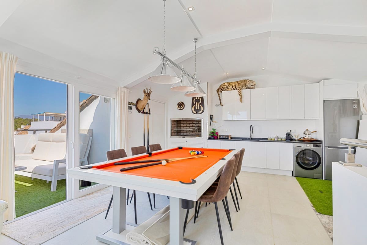 4 chambre Appartement à vendre à Marbella avec piscine garage - 1 200 000 € (Ref: 10142203)