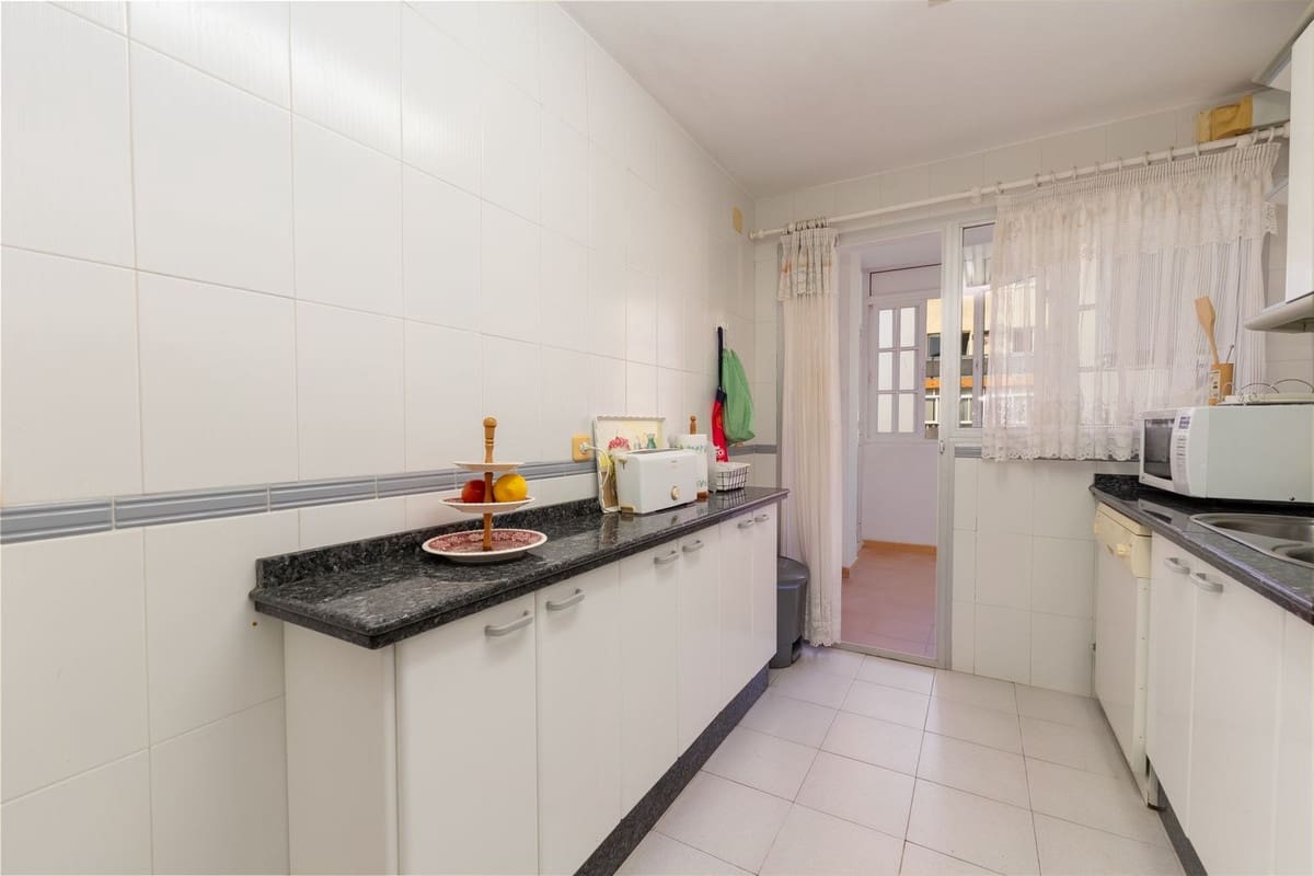 3 soveværelse Lejlighed til salg i Fuengirola med swimmingpool garage - € 498.500 (Ref: 10142210)