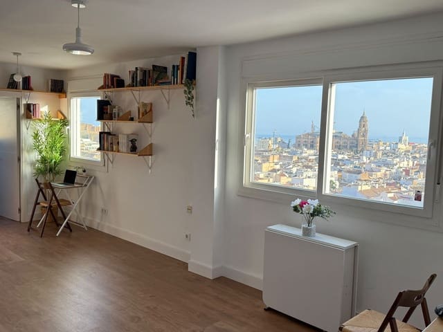 1 bedroom Apartment for sale in Centro Historico, Málaga city - € 309,000 (Ref: 10142224)