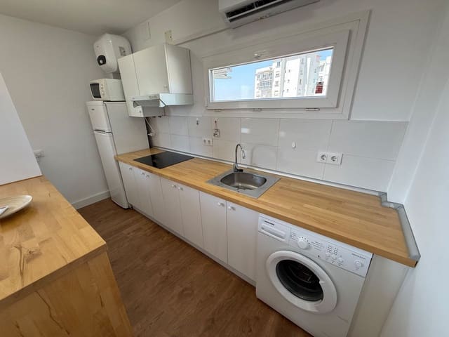 1 bedroom Apartment for sale in Centro Historico, Málaga city - € 309,000 (Ref: 10142224)