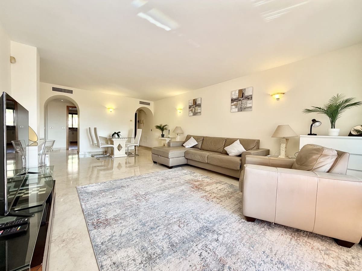 2 sypialnia Apartament na sprzedaż w Benahavis z basenem garażem - 445 000 € (Ref: 10142233)