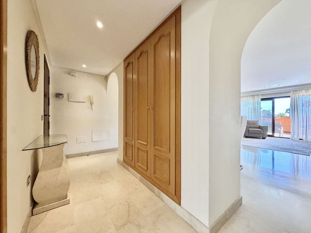 2 sypialnia Apartament na sprzedaż w Benahavis z basenem garażem - 445 000 € (Ref: 10142233)