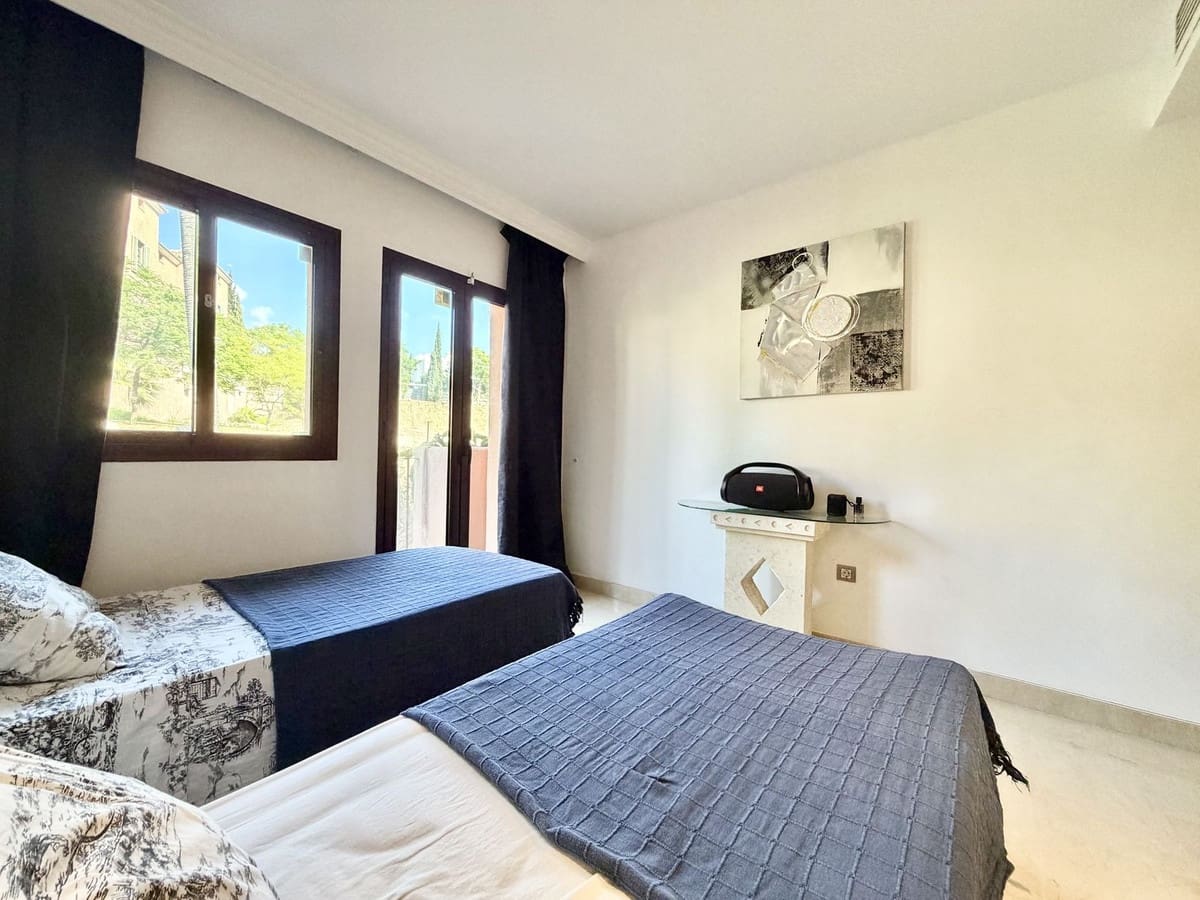 2 sypialnia Apartament na sprzedaż w Benahavis z basenem garażem - 445 000 € (Ref: 10142233)