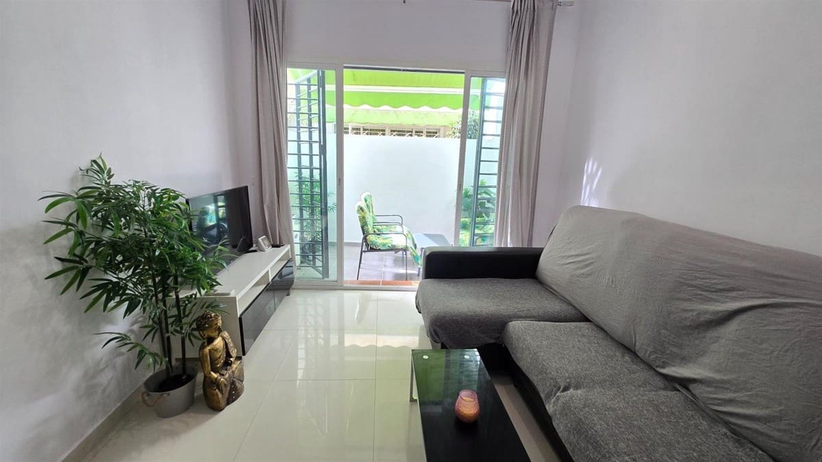 2 bedroom Townhouse for sale in Torremolinos - € 260,000 (Ref: 10142251)