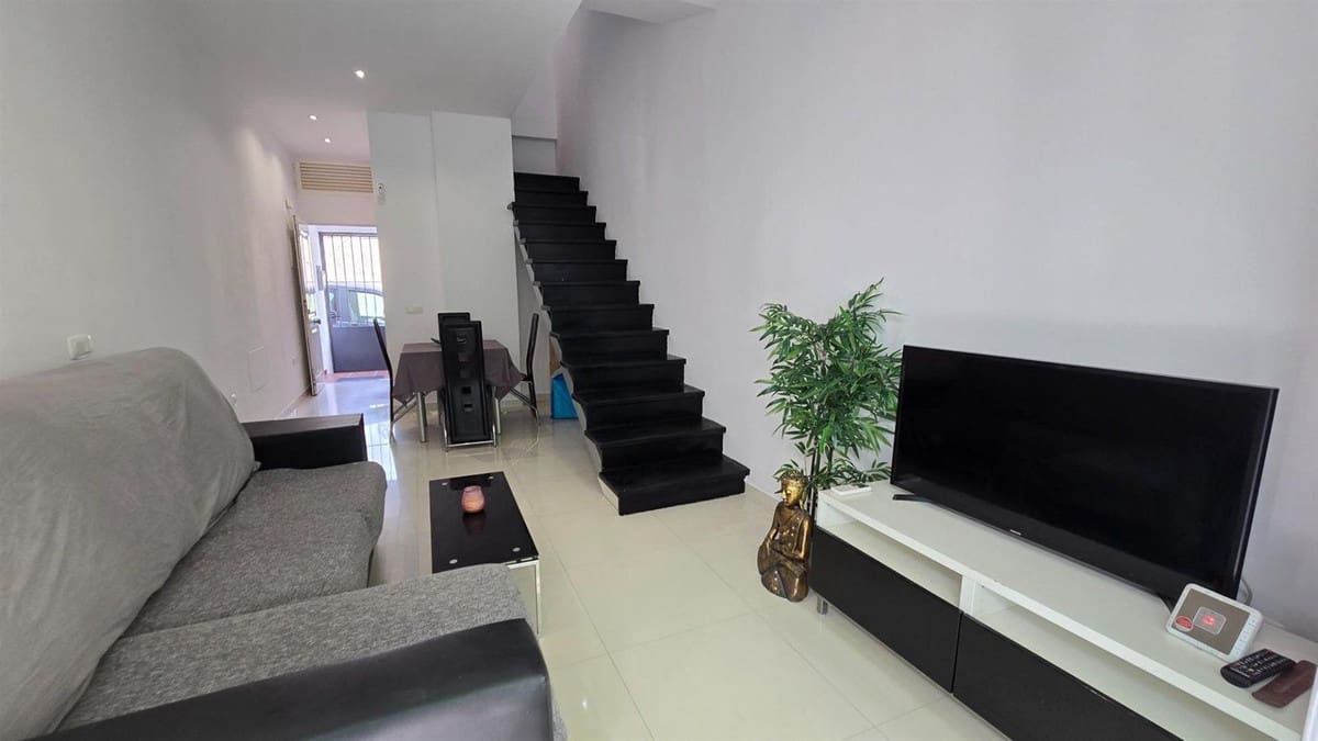 2 bedroom Townhouse for sale in Torremolinos - € 260,000 (Ref: 10142251)