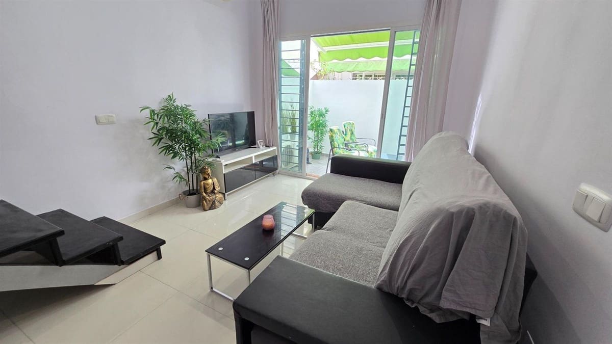 2 bedroom Townhouse for sale in Torremolinos - € 260,000 (Ref: 10142251)