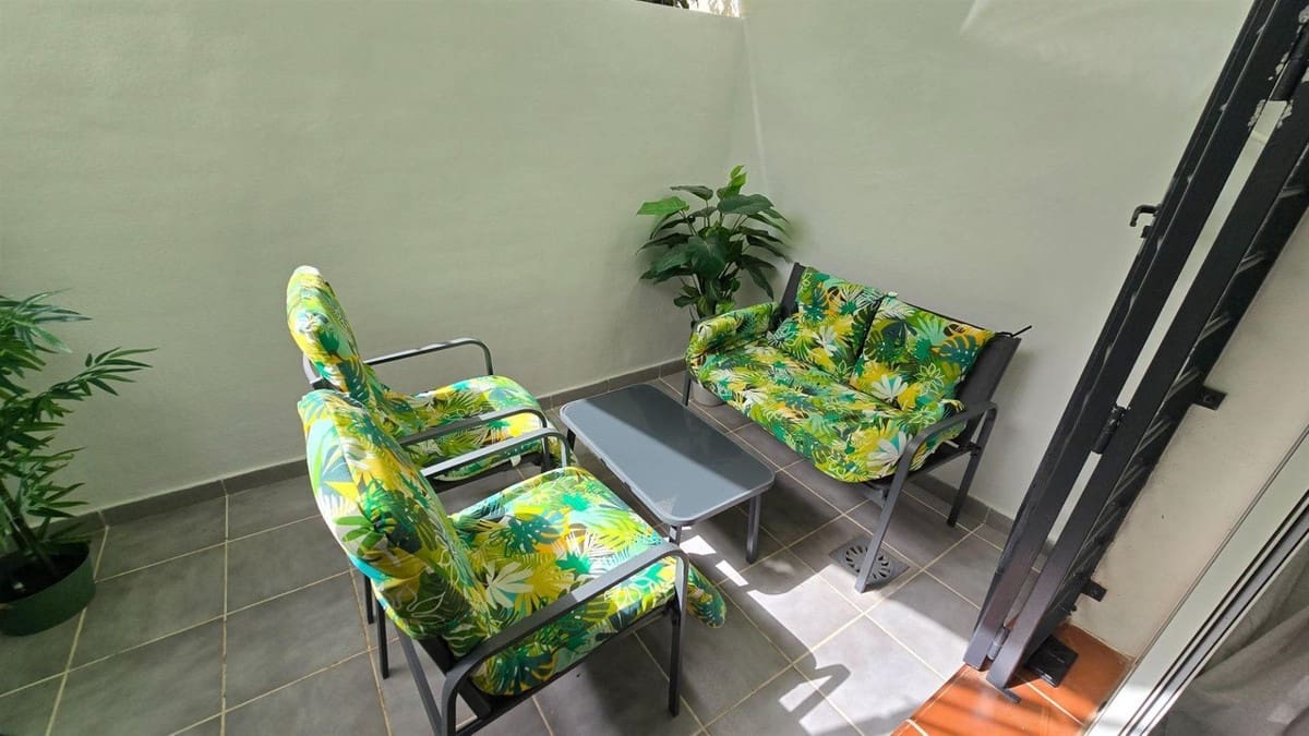 2 bedroom Townhouse for sale in Torremolinos - € 260,000 (Ref: 10142251)