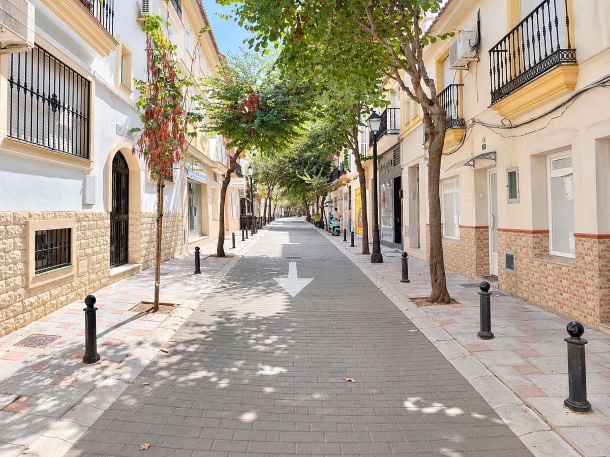 2 soveværelse Lejlighed til salg i Fuengirola med swimmingpool garage - € 549.000 (Ref: 10142264)