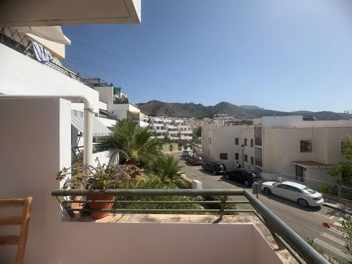 2 soveværelse Lejlighed til salg i Nerja - € 269.000 (Ref: 10142268)