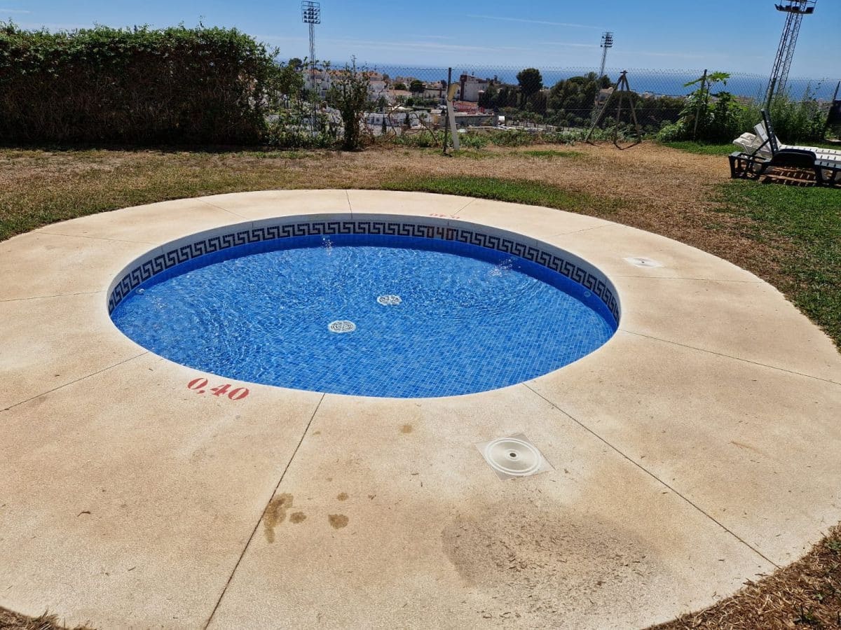 2 soveværelse Lejlighed til salg i Nerja - € 269.000 (Ref: 10142268)