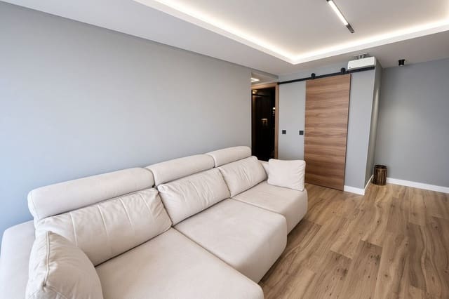 3 sovrum Lägenhet till salu i Resinera-Voladilla, Estepona med pool - 330 000 € (Ref: 10142275)