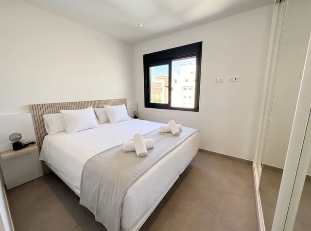 2 slaapkamer Penthouse te koop in Las Filipinas met zwembad garage - € 349.500 (Ref: 10142702)