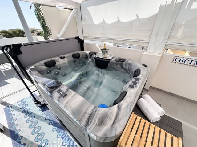2 slaapkamer Penthouse te koop in Las Filipinas met zwembad garage - € 349.500 (Ref: 10142702)