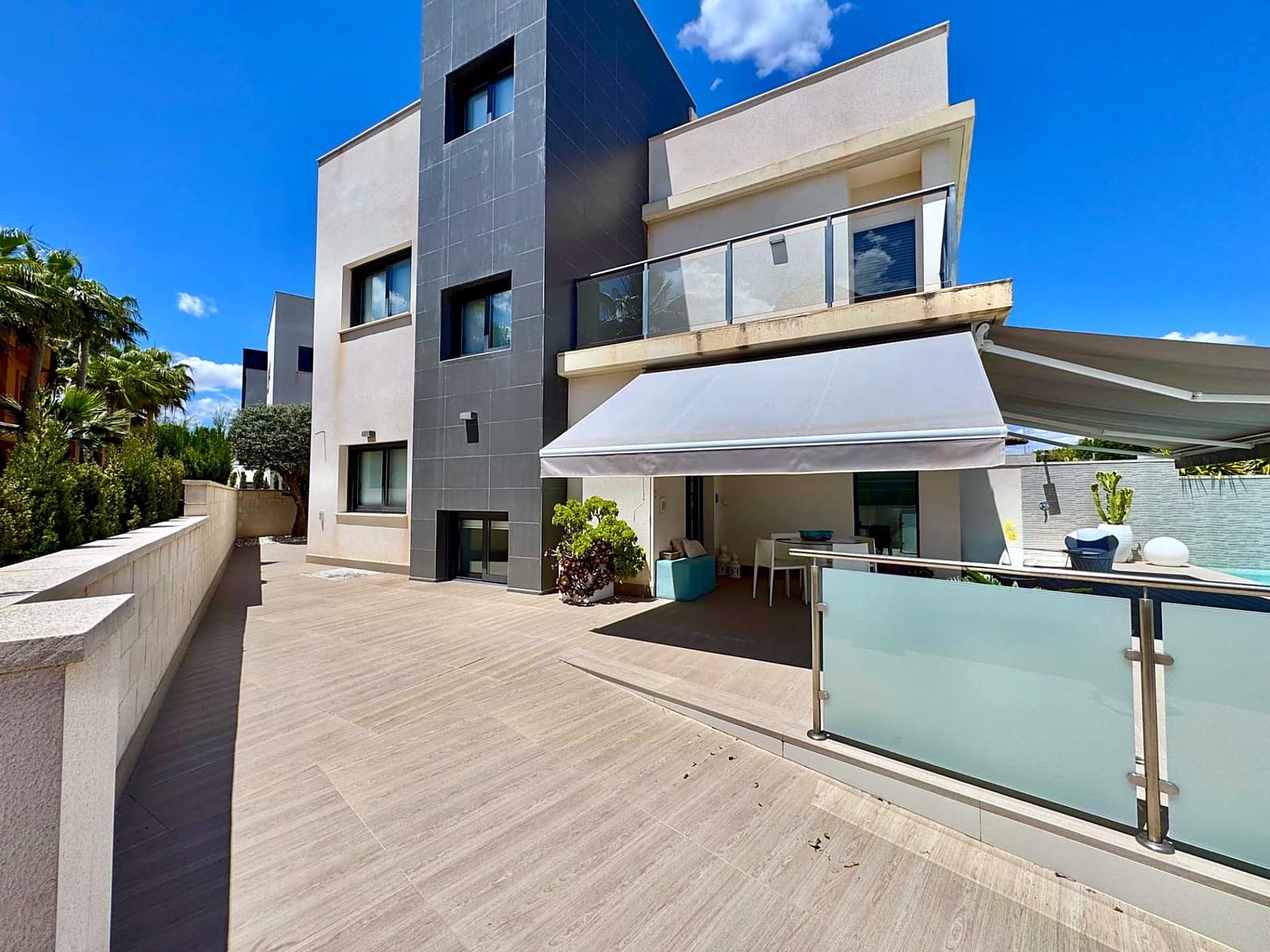 4 bedroom Villa for sale in San Miguel de Salinas with pool - € 699,500 (Ref: 10142704)