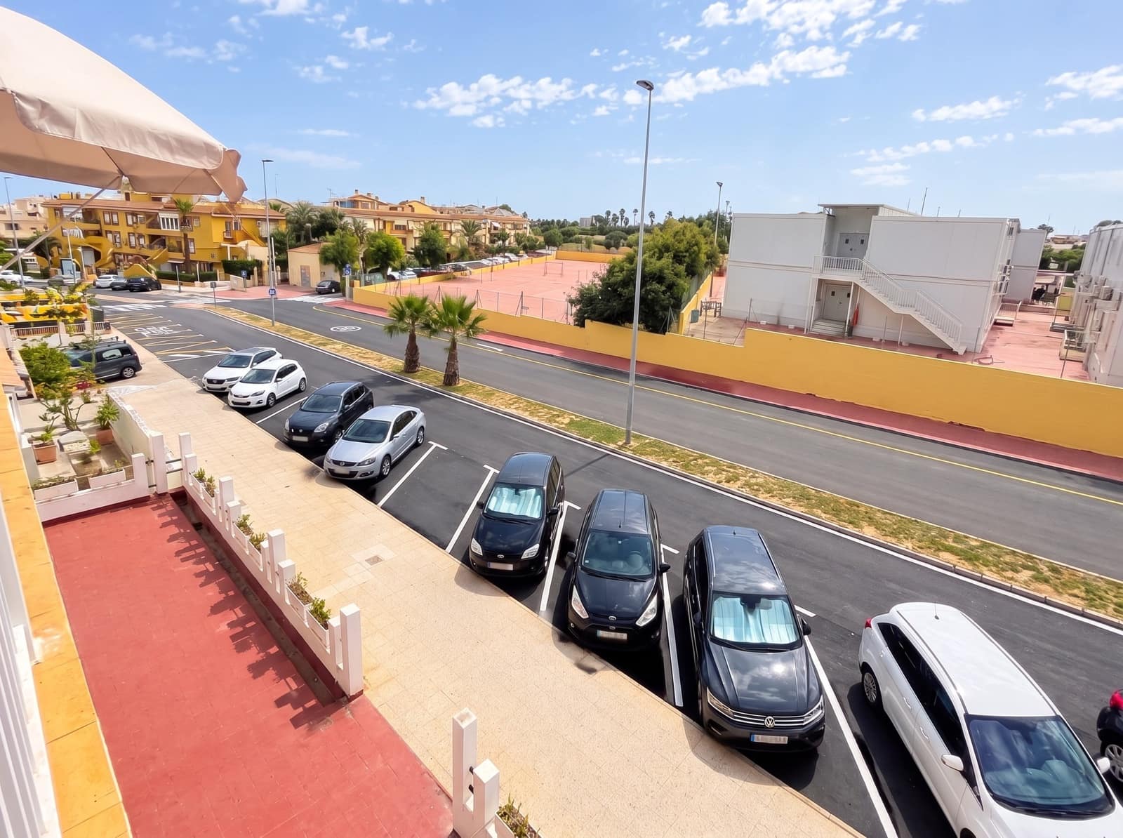 1 soveværelse Lejlighed til salg i Torrevieja med swimmingpool garage - € 110.000 (Ref: 10142711)