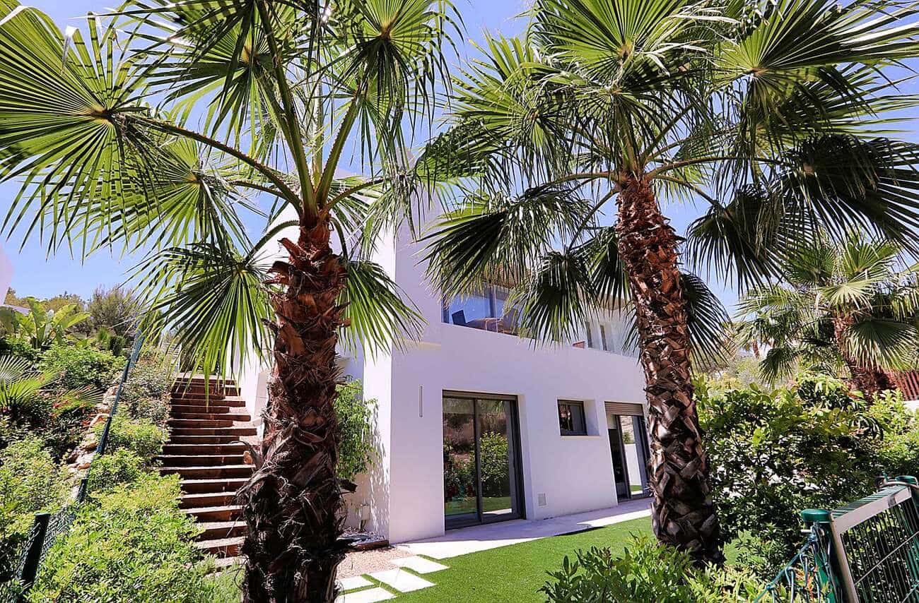 4 Zimmer Villa zu verkaufen in Las Colinas Golf mit Pool Garage - 950.000 € (Ref: 10142736)