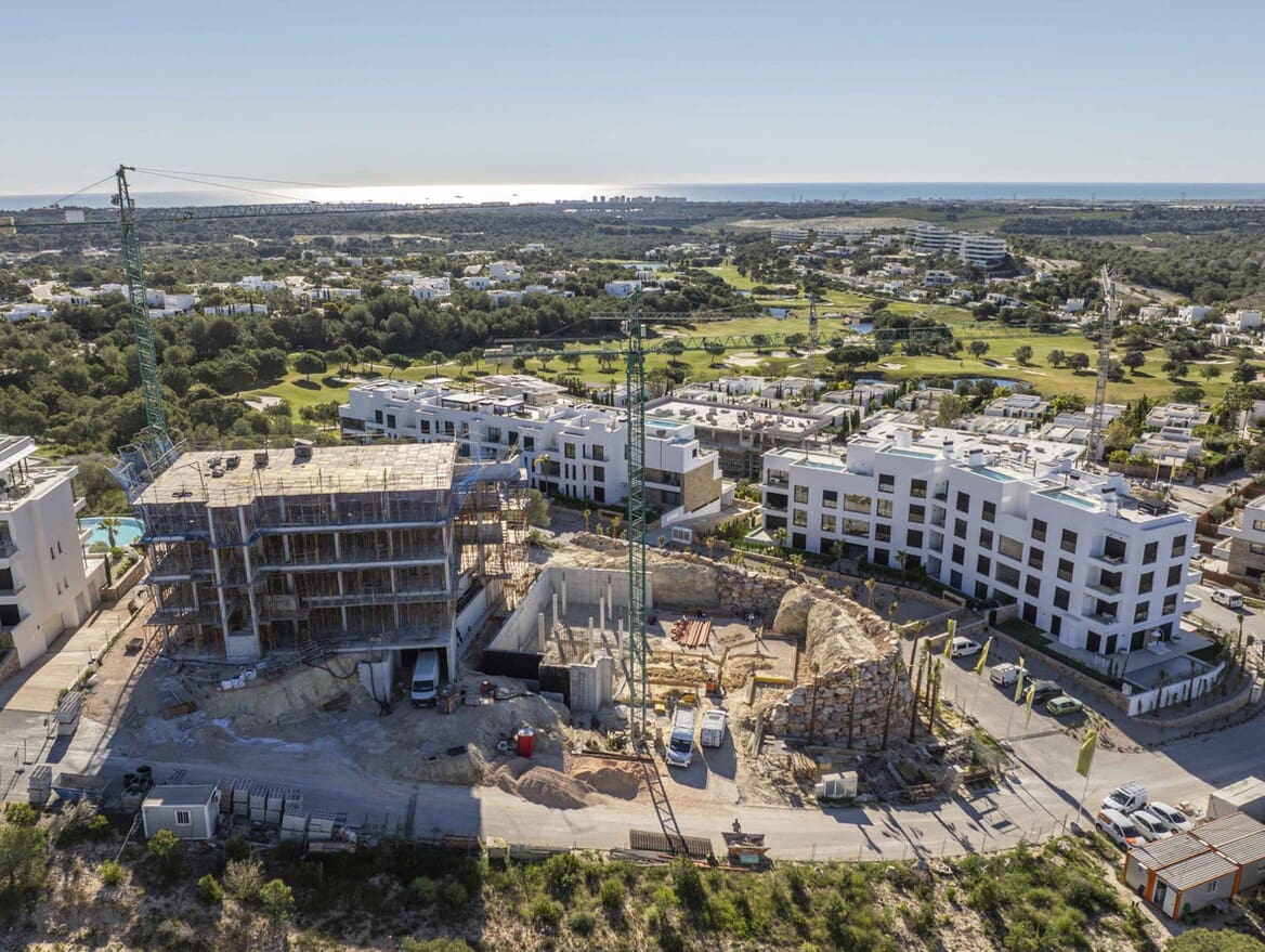 3 bedroom Apartment for sale in Las Colinas Golf with pool garage - € 650,000 (Ref: 10142748)