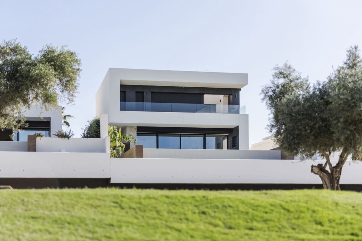3 sypialnia Willa na sprzedaż w Algorfa z basenem garażem - 1 650 000 € (Ref: 10142760)