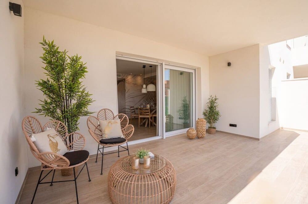 3 bedroom Apartment for sale in Algorfa with pool - € 359,000 (Ref: 10142766)