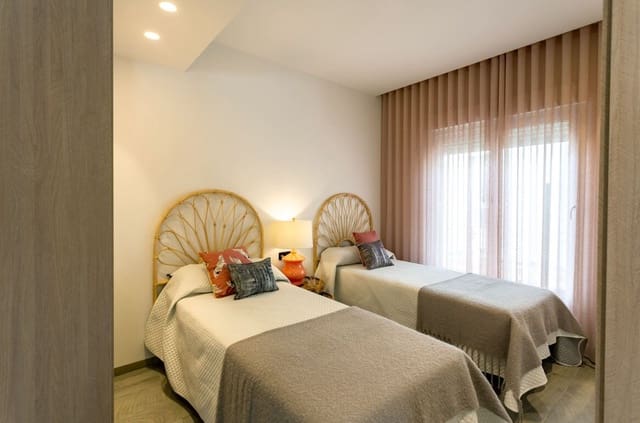 3 sypialnia Dom blizniak na sprzedaż w Algorfa z basenem garażem - 519 000 € (Ref: 10142773)