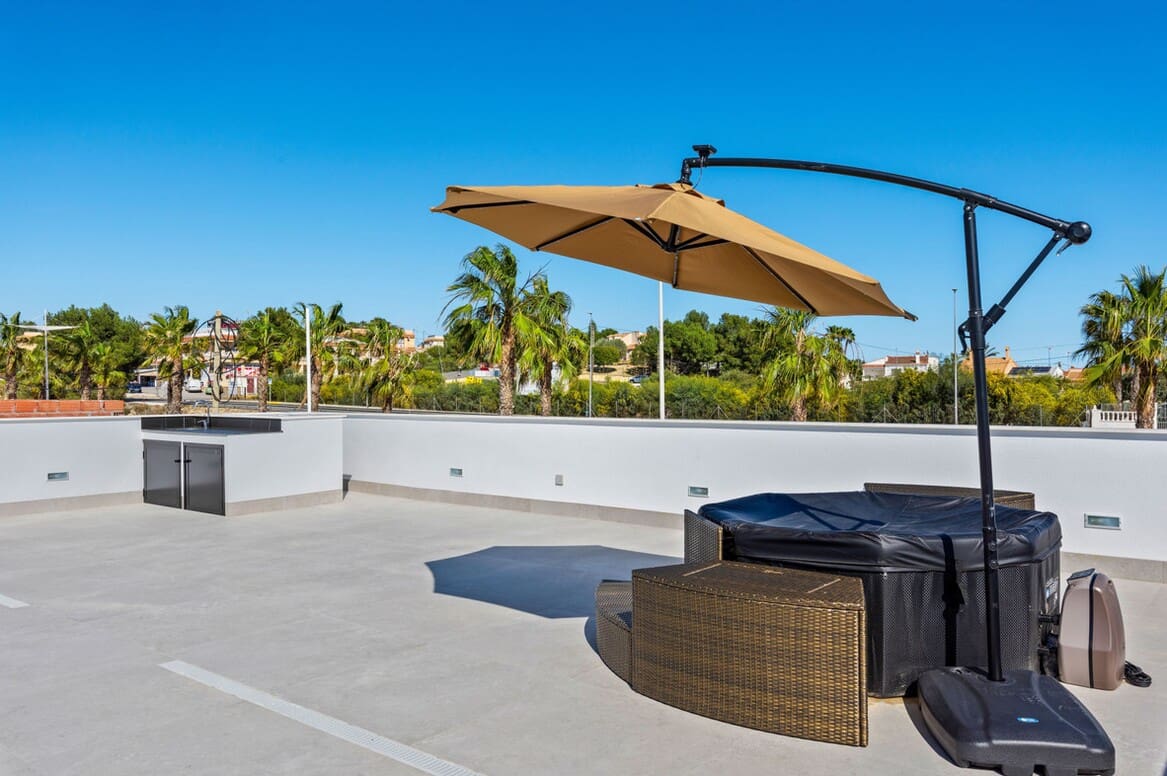 3 slaapkamer Villa te koop in Algorfa met zwembad garage - € 680.000 (Ref: 10142774)