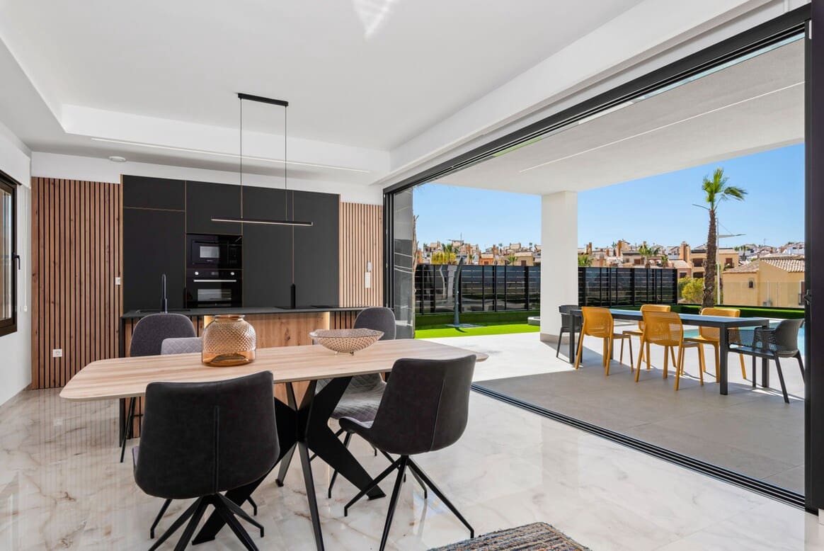 3 soverom Villa til salgs i Algorfa med svømmebasseng garasje - € 910 000 (Ref: 10142776)