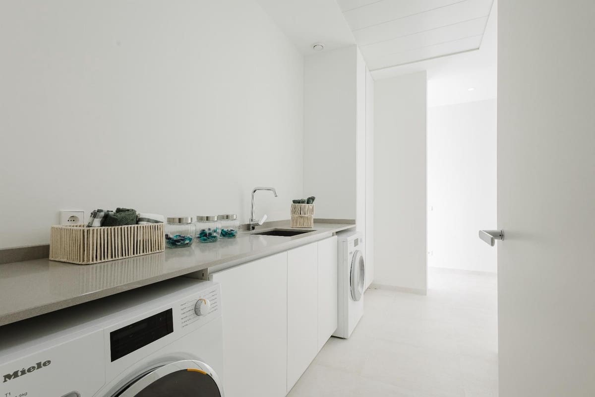 5 Zimmer Villa zu verkaufen in Las Colinas Golf mit Pool Garage - 2.700.000 € (Ref: 10142800)