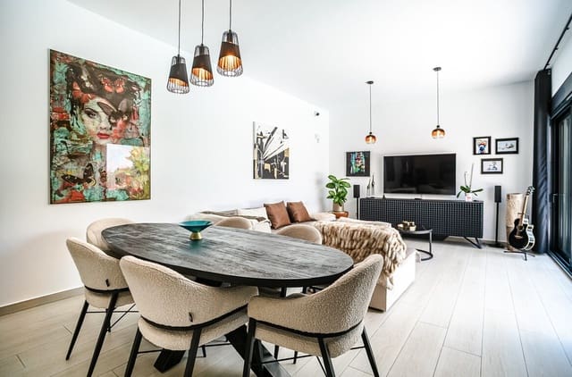3 bedroom Villa for sale in Algorfa with pool garage - € 590,000 (Ref: 10142811)