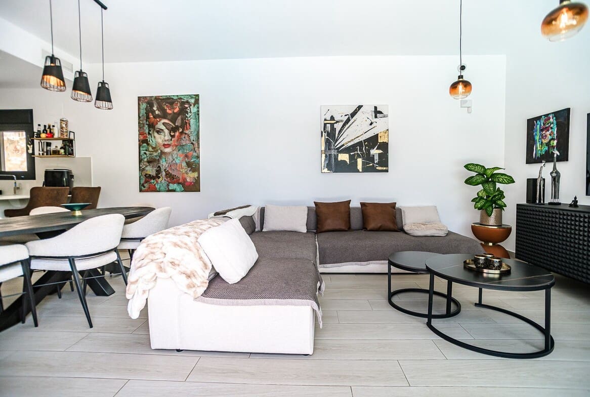 3 bedroom Villa for sale in Algorfa with pool garage - € 590,000 (Ref: 10142811)