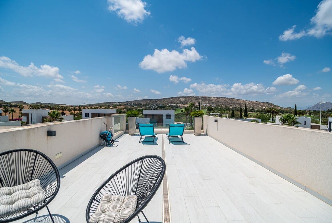 3 bedroom Villa for sale in Algorfa with pool garage - € 590,000 (Ref: 10142811)