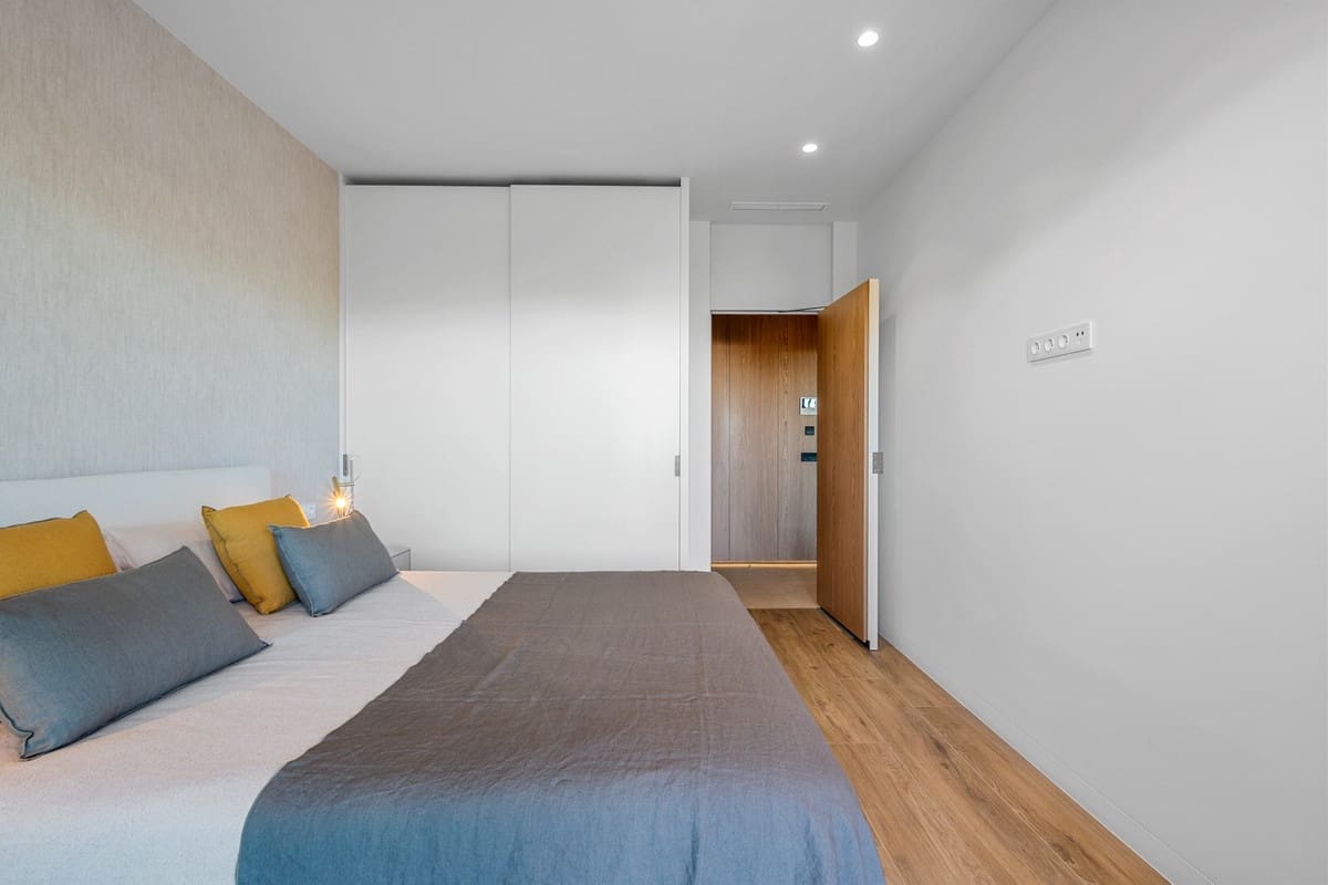 3 Zimmer Apartment zu verkaufen in Las Colinas Golf mit Pool Garage - 1.099.000 € (Ref: 10142812)