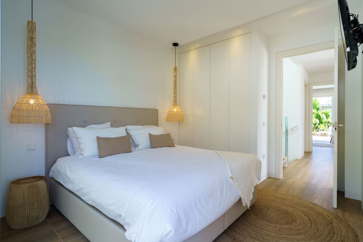Chalet de 5 habitaciones en Las Colinas Golf en venta con piscina garaje - 1.995.000 € (Ref: 10142813)