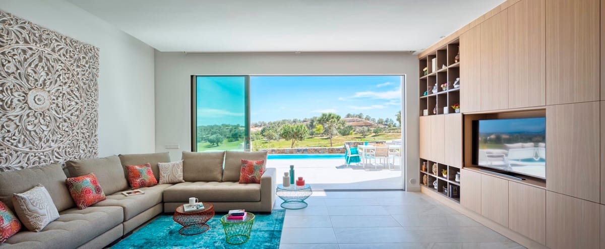 4 sovrum Villa till salu i Las Colinas Golf med pool - 1 650 000 € (Ref: 10142814)