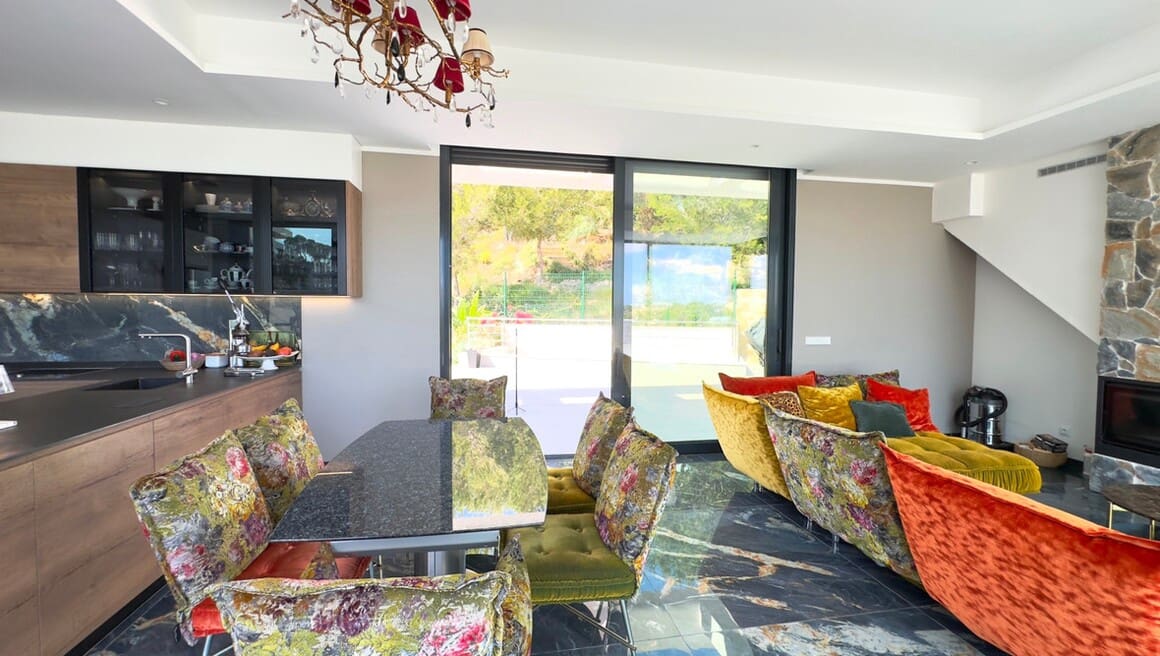 6 slaapkamer Villa te koop in Las Colinas Golf met zwembad garage - € 2.350.000 (Ref: 10142816)