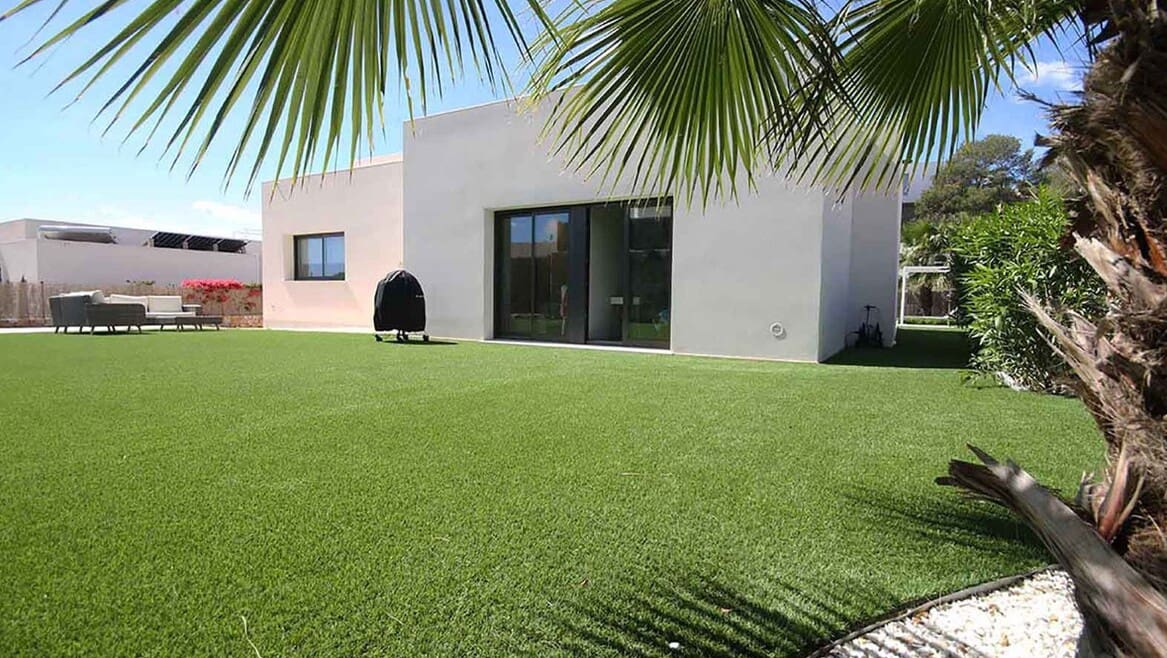 3 soverom Villa til salgs i Las Colinas Golf med svømmebasseng garasje - € 950 000 (Ref: 10142817)