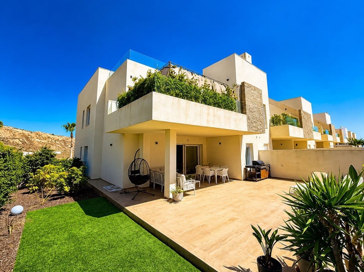 Apartamento de 3 habitaciones en Algorfa en venta con piscina garaje - 360.000 € (Ref: 10142819)