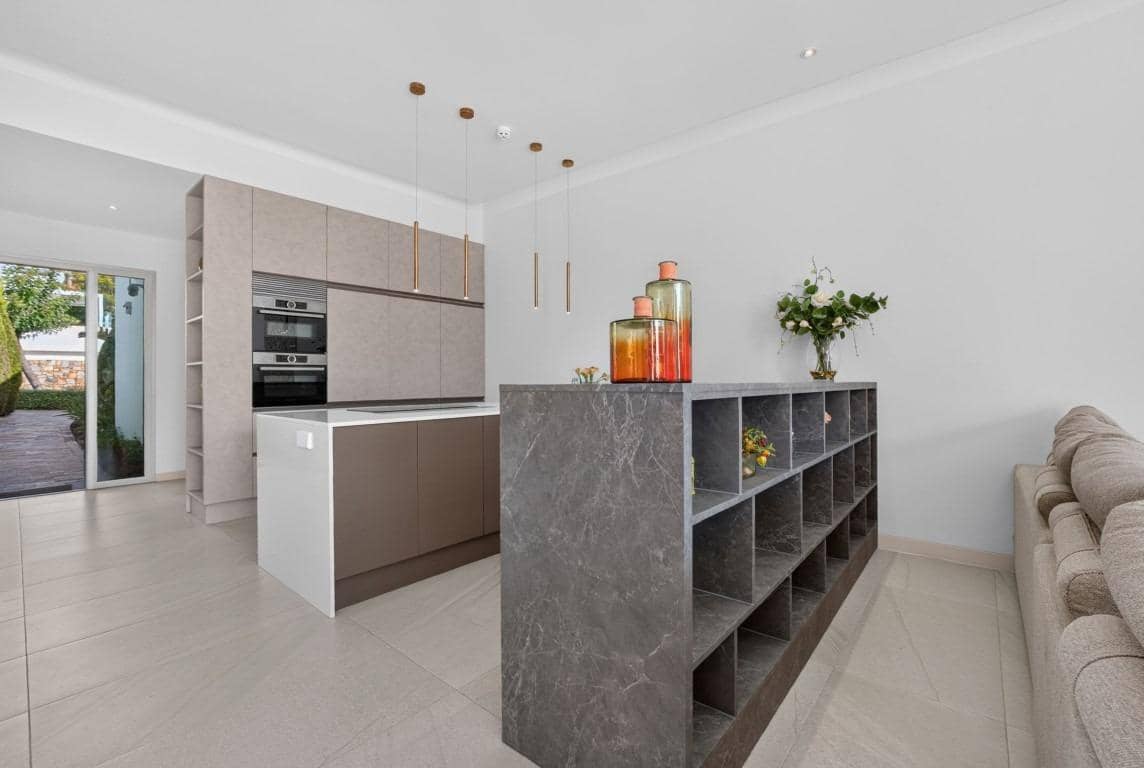 4 soverom Villa til salgs i Orihuela Costa med svømmebasseng - € 1 650 000 (Ref: 10142825)