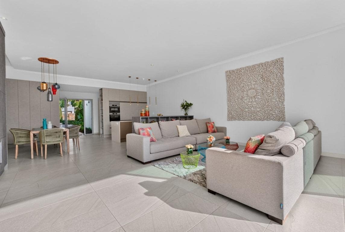 4 soverom Villa til salgs i Orihuela Costa med svømmebasseng - € 1 650 000 (Ref: 10142825)