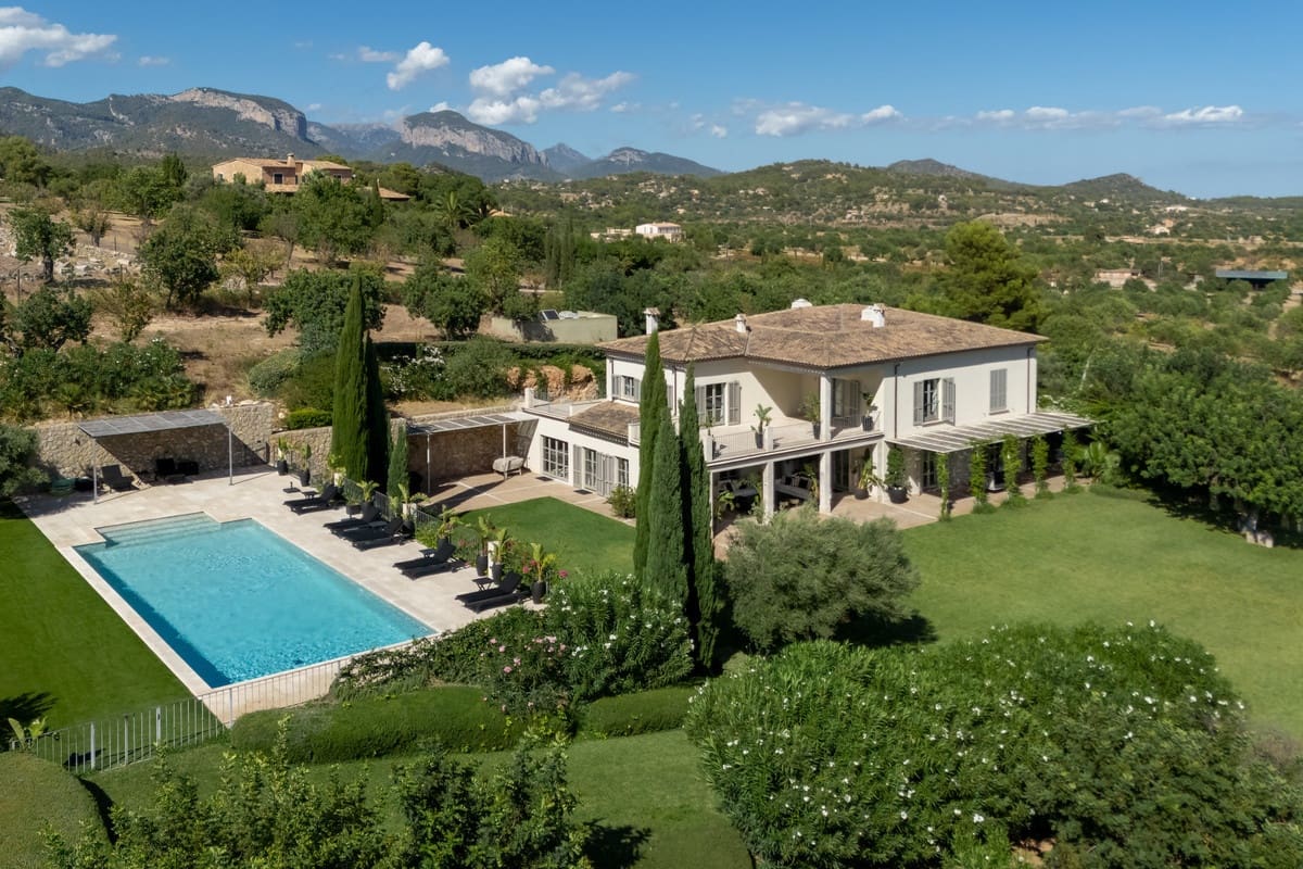 5 soveværelse Villa til salg i Santa Maria del Cami med swimmingpool garage - € 11.500.000 (Ref: 10142876)
