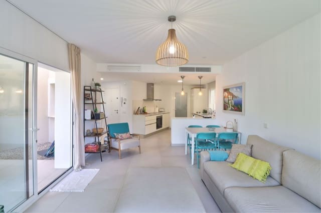 Apartamento de 3 habitaciones en Cala Vinyes / Cala Vinyas / Cala Viñas, Calvià en venta con piscina garaje - 765.000 € (Ref: 10142922)