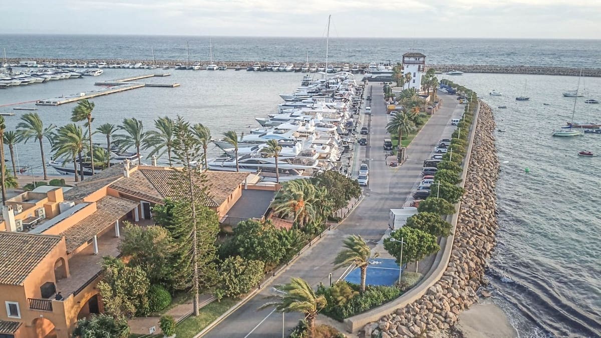 3 sypialnia Apartament na sprzedaż w Calvia z basenem garażem - 1 300 000 € (Ref: 10142930)