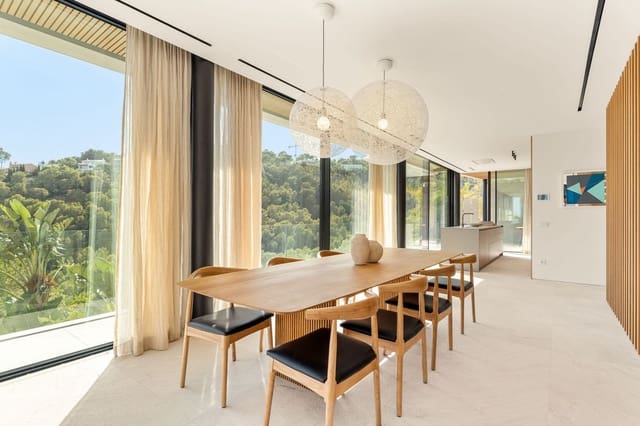 Chalet de 4 habitaciones en Calvià Pueblo, Calvià en venta con piscina garaje - 7.200.000 € (Ref: 10142941)