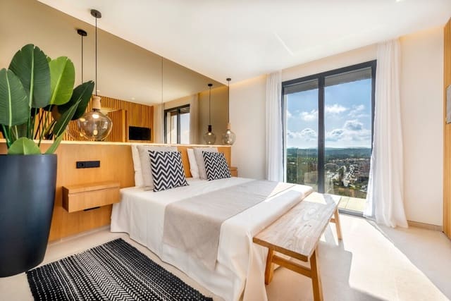 4 bedroom Apartment for sale in Santa Ponsa, Calvià - € 1,563,000 (Ref: 10142945)