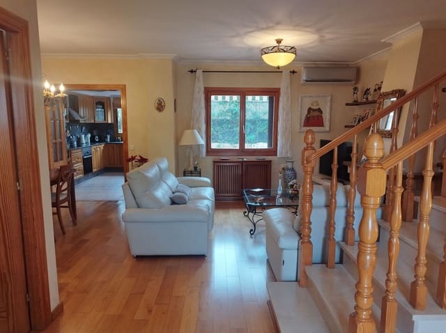 5 soveværelse Byhus til salg i Zona Portuaria, Palma de Mallorca med garage - € 720.000 (Ref: 10142957)