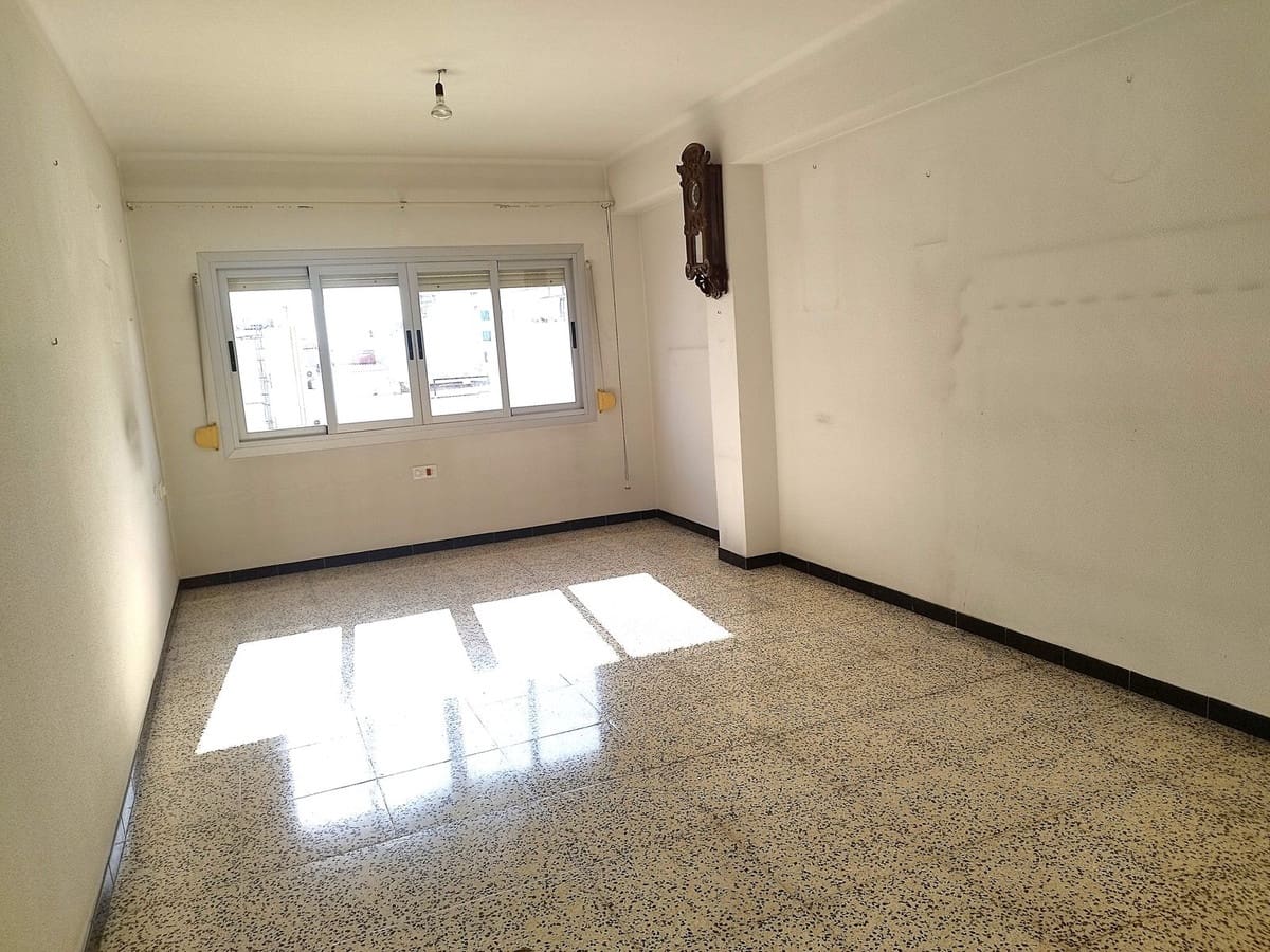 4 slaapkamer Appartement te koop in Palma de Mallorca - € 465.000 (Ref: 10142958)