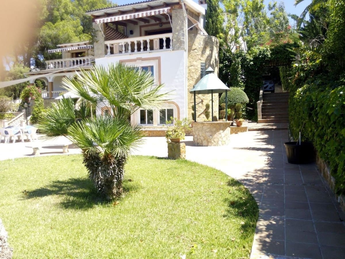 5 soverom Villa til salgs i Calvia med svømmebasseng garasje - € 2 650 000 (Ref: 10142964)