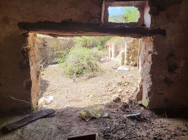 6 slaapkamer Finca/Landhuis te koop in Artà - € 350.000 (Ref: 10142970)