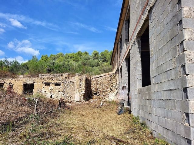 6 slaapkamer Finca/Landhuis te koop in Artà - € 350.000 (Ref: 10142970)