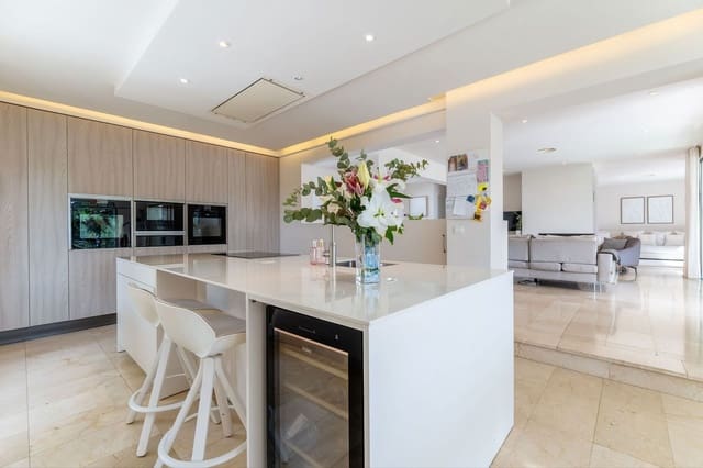 5 sovrum Villa till salu i Calvià med pool garage - 3 850 000 € (Ref: 10142973)